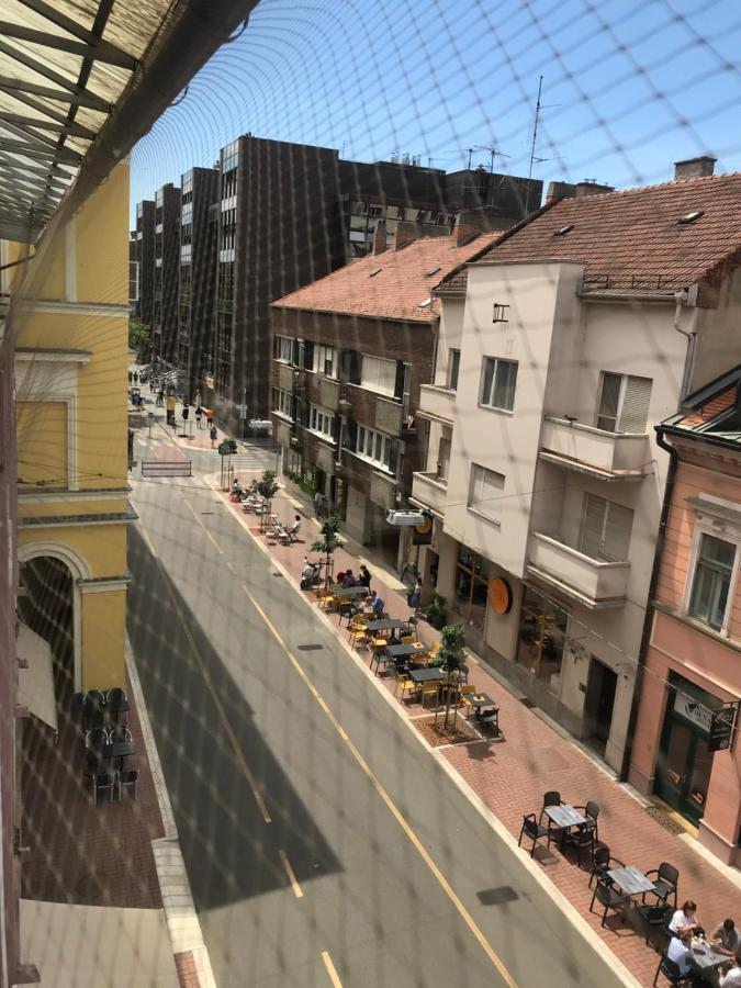 塞格德Dom Square-Centrum-Free Parking公寓 外观 照片
